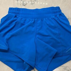 Lululemon Hotty Hot - Size 4.  4”